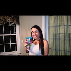 Meet your Posher, Lisa